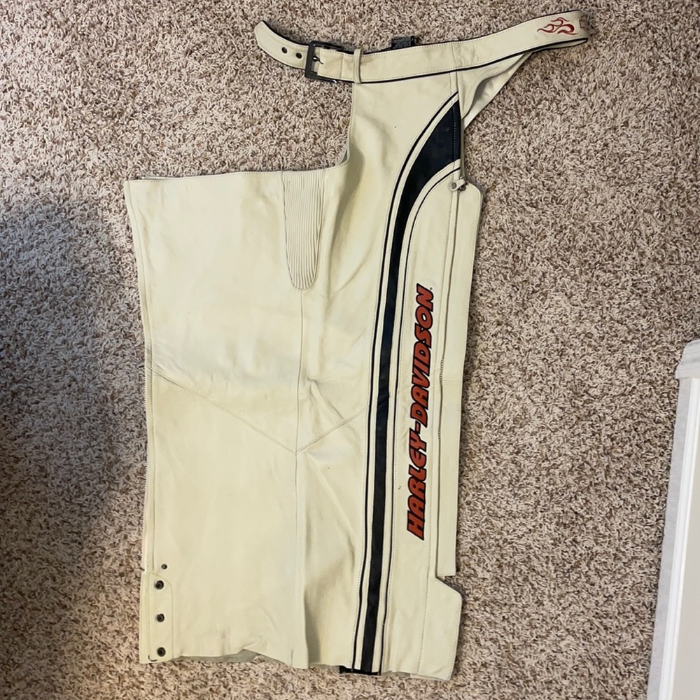 Harley Davidson ladies leather white chaps logo down each leg. Size Medium